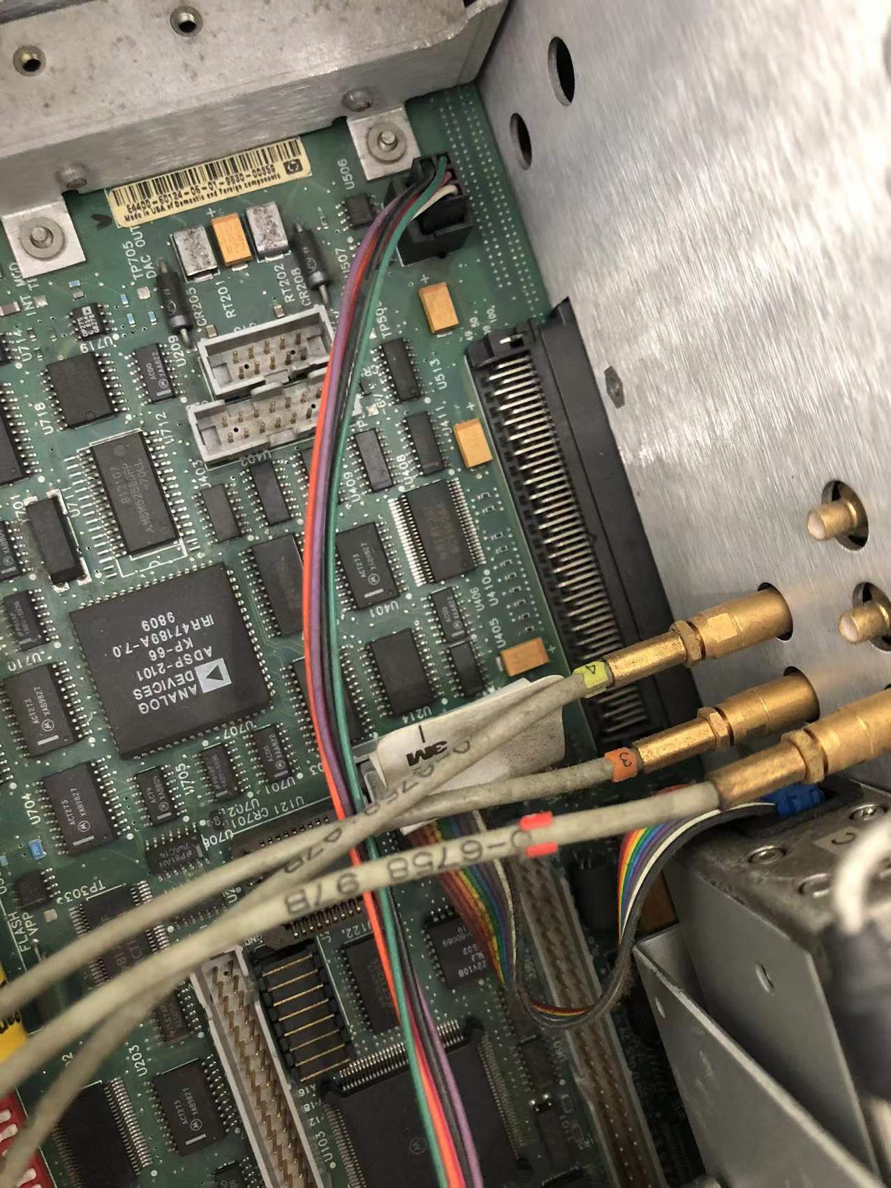 62bcfb0beb87c.jpg 維修信號源E4438C 3.jpg