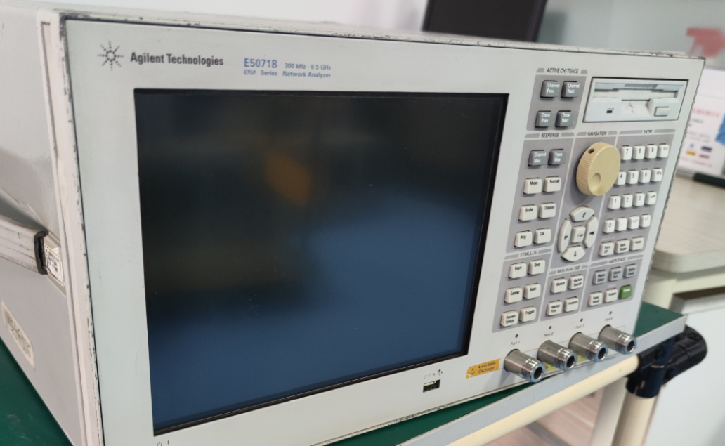 644871aa88c9d.png 網分E5071B 9.png