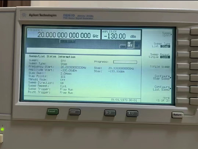 652892f51f9bb.png 信號(hào)源E8267D 2.png